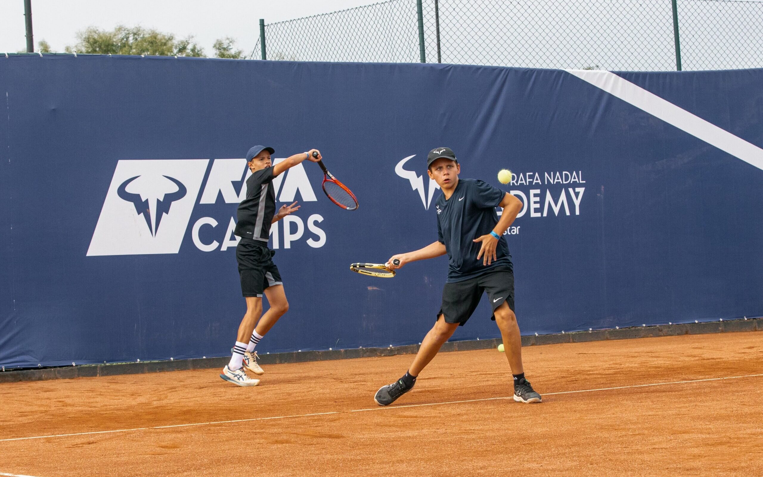 Treino da Rafa Nadal Academy Camps no Brasil